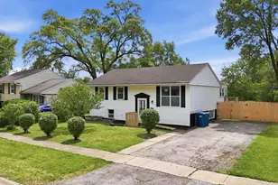 22499 Yates Ave, Sauk Village, IL 60411 - Photo 3