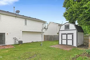 2805 Dorothy Dr, Aurora, IL 60504 - Photo 15