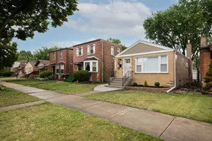 10338 S Vernon Ave, Chicago, IL 60628 - Photo 3