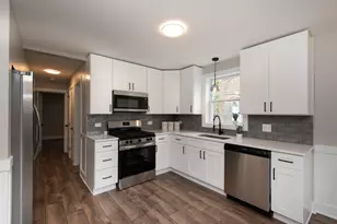 10338 S Vernon Ave, Chicago, IL 60628 - Photo 19
