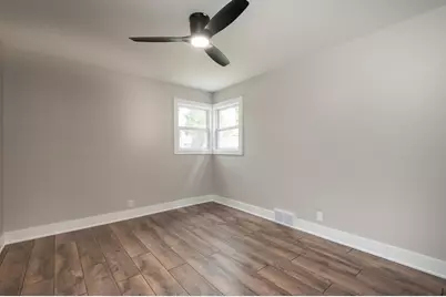 10338 S Vernon Avenue, Chicago, IL 60628 - Photo 9