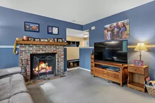 1321 Carol Ln, Naperville, IL 60565 - Photo 9