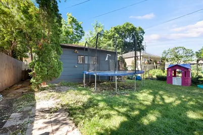 3011 W Jarvis Avenue, Chicago, IL 60645 - Photo 23