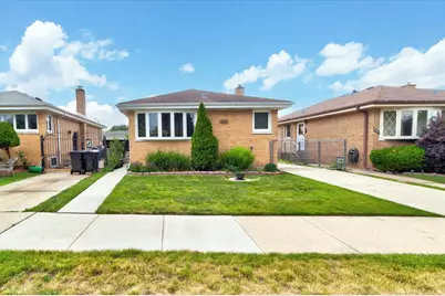 4836 N Mont Clare Avenue, Chicago, IL 60656 - Photo 1