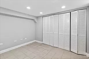 4836 N Mont Clare Ave, Chicago, IL 60656 - Photo 15