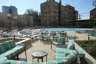 3930 N Pine Grove Ave, Chicago, IL 60613 - Photo 21