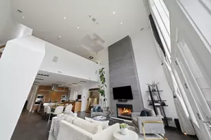 1955 W Cortland St, Chicago, IL 60622 - Photo 7