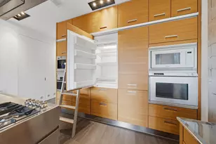 1955 W Cortland St, Chicago, IL 60622 - Photo 17