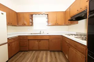 1103 N 15th Ave, Melrose Park, IL 60160 - Photo 7