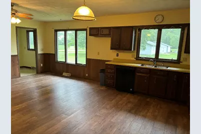 375 W Iroquois Street, Sheldon, IL 60966 - Photo 5