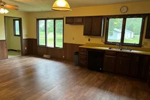 375 W Iroquois St, Sheldon, IL 60966 - Photo 5