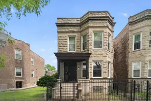 6525 S Vernon Ave, Chicago, IL 60637 - Photo 1
