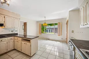 2419 Lake Ave, Wilmette, IL 60091 - Photo 11