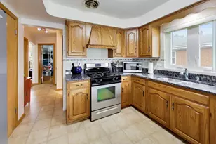 8048 N Oketo Ave, Niles, IL 60714 - Photo 5
