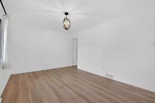17233 Evans Ave, South Holland, IL 60473 - Photo 5