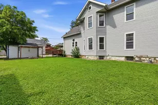 307 Wilcox St, Joliet, IL 60435 - Photo 43