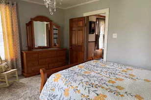 78 Academy St, Eldorado, IL 62930 - Photo 9