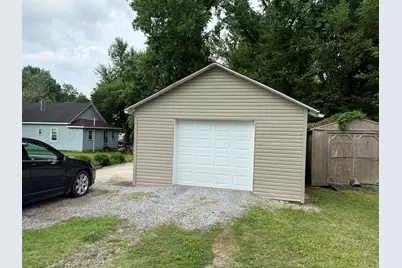 78 Academy Street, Eldorado, IL 62930 - Photo 3