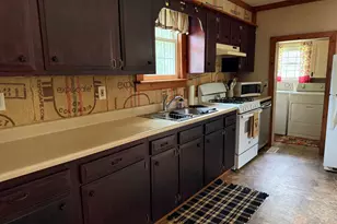 78 Academy St, Eldorado, IL 62930 - Photo 7