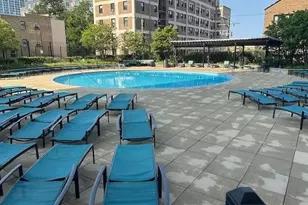 3930 N Pine Grove Ave, Chicago, IL 60613 - Photo 11