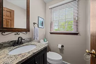 916 Britta Ln, Batavia, IL 60510 - Photo 11
