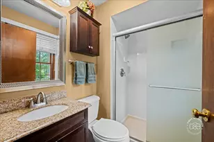 916 Britta Ln, Batavia, IL 60510 - Photo 13