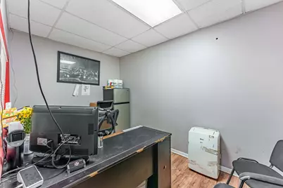 2051 N Cicero Avenue, Chicago, IL 60639 - Photo 13