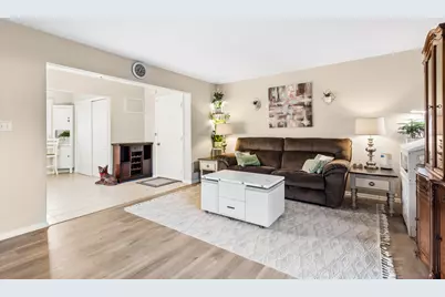 1342 S. 14th Street #B1, Saint Charles, IL 60174 - Photo 5