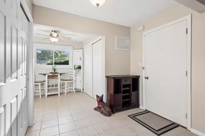 1342 S. 14th Street #B1, Saint Charles, IL 60174 - Photo 7