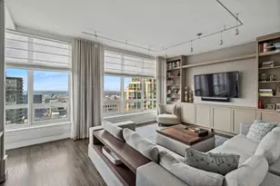 55 E Erie St, Chicago, IL 60611 - Photo 9