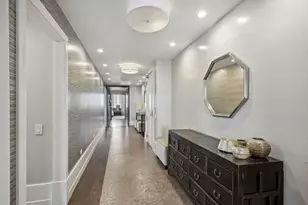 55 E Erie St, Chicago, IL 60611 - Photo 11