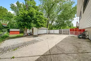 14 E Van Buren St, Villa Park, IL 60181 - Photo 15