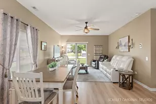 911 Gillespie Ln, Yorkville, IL 60560 - Photo 5