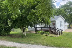1208 SW 3rd Ave, Aledo, IL 61231 - Photo 15