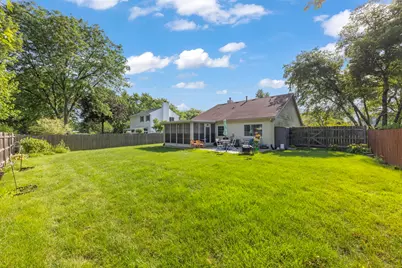 2S111 Waltham Court, Warrenville, IL 60555 - Photo 25