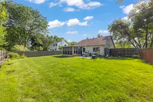 2S111 Waltham Ct, Warrenville, IL 60555 - Photo 25