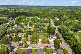 2S111 Waltham Ct, Warrenville, IL 60555 - Photo 33