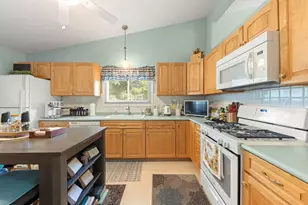 2S111 Waltham Ct, Warrenville, IL 60555 - Photo 11