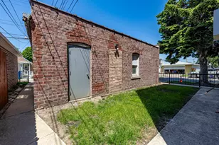 6200 S Kolin Ave, Chicago, IL 60629 - Photo 21