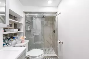 6200 S Kolin Ave, Chicago, IL 60629 - Photo 19