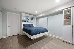 2820 N Greenview St, Chicago, IL 60657 - Photo 21