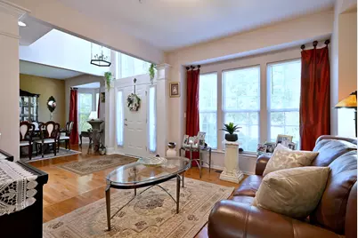 10 Sequoia Court, Streamwood, IL 60107 - Photo 9