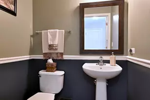 10 Sequoia Ct, Streamwood, IL 60107 - Photo 29