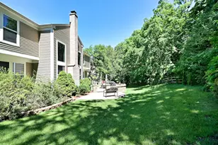 10 Sequoia Ct, Streamwood, IL 60107 - Photo 67