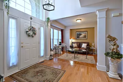 10 Sequoia Court, Streamwood, IL 60107 - Photo 5