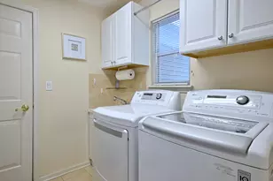 10 Sequoia Ct, Streamwood, IL 60107 - Photo 27