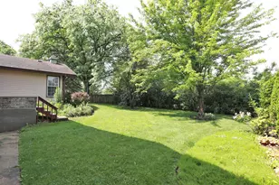 1324 Chartwell Rd, Schaumburg, IL 60195 - Photo 35