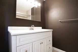 1324 Chartwell Rd, Schaumburg, IL 60195 - Photo 21