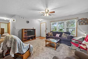 225 Cloud Mist Dr, Capron, IL 61012 - Photo 7