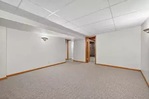 225 Cloud Mist Dr, Capron, IL 61012 - Photo 31